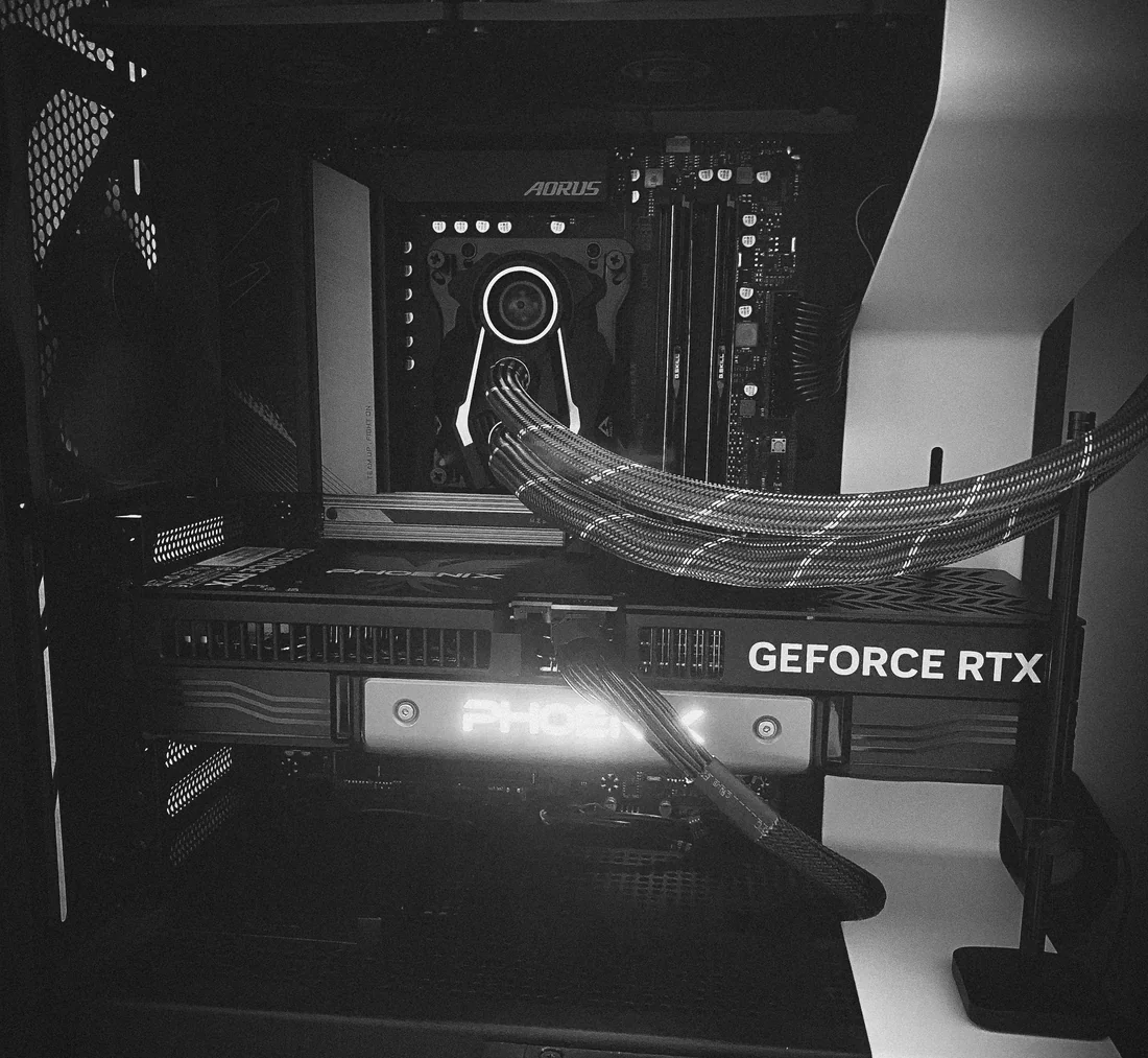 NZXT H700i build